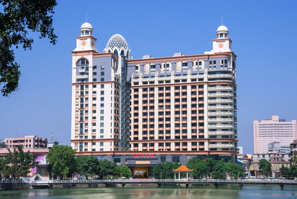 Taishan Bojue Hotel 1/69