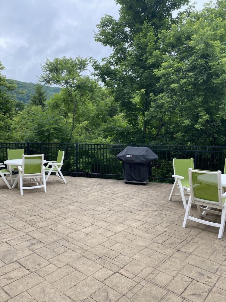 Wingate By Wyndham Ellicottville 19/31