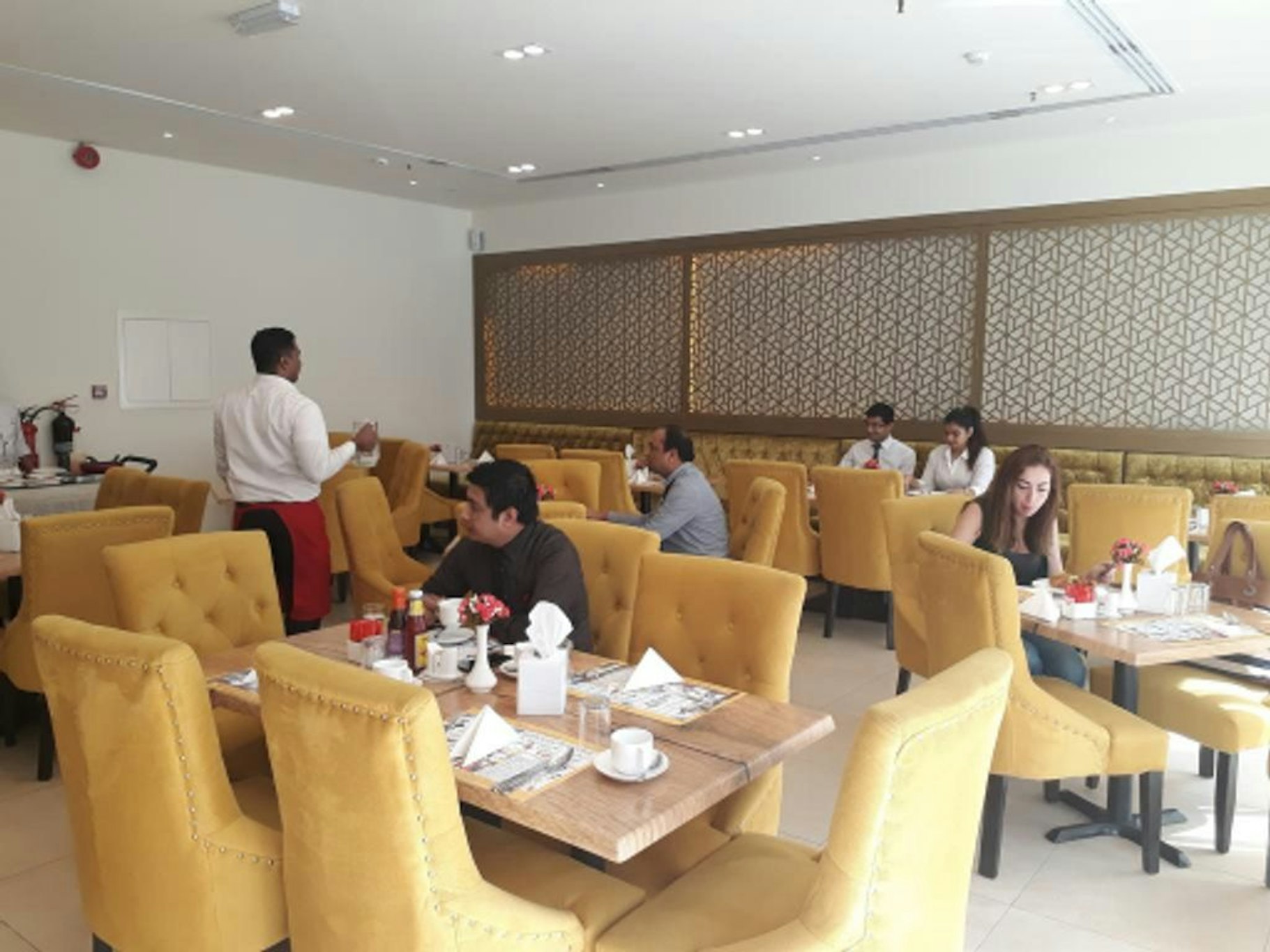 restaurant cafeteria