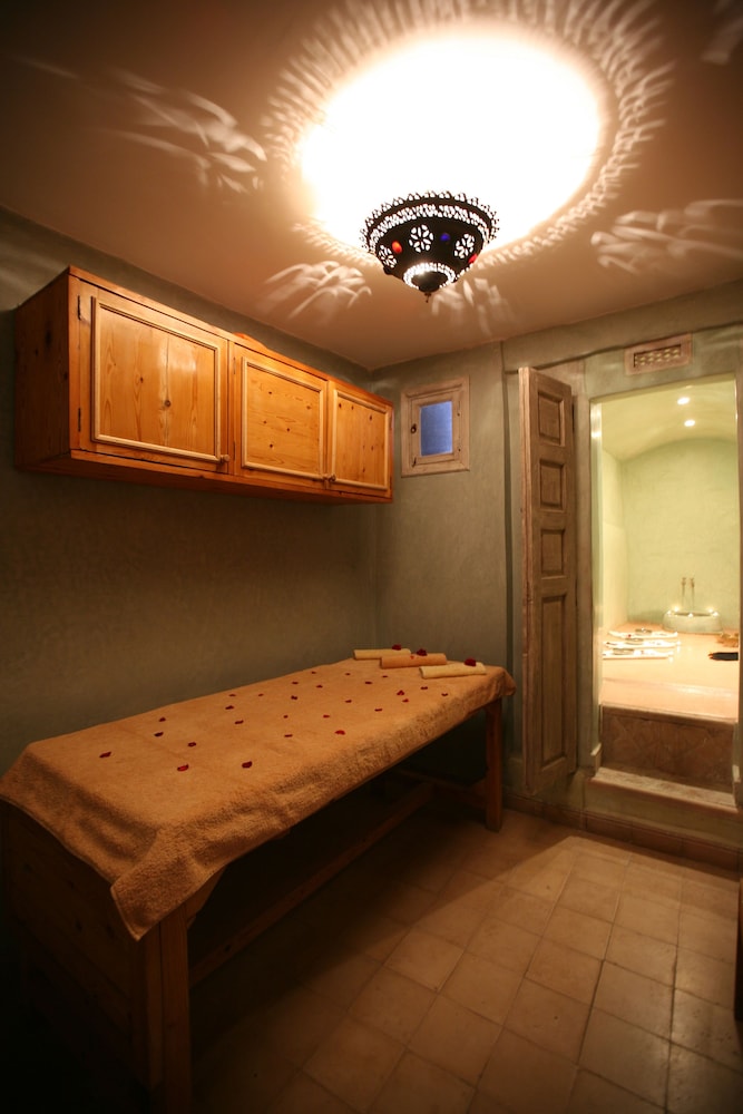Riad O2 23/50