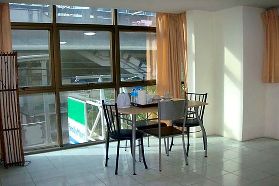 King Royal Garden Inn 26/32