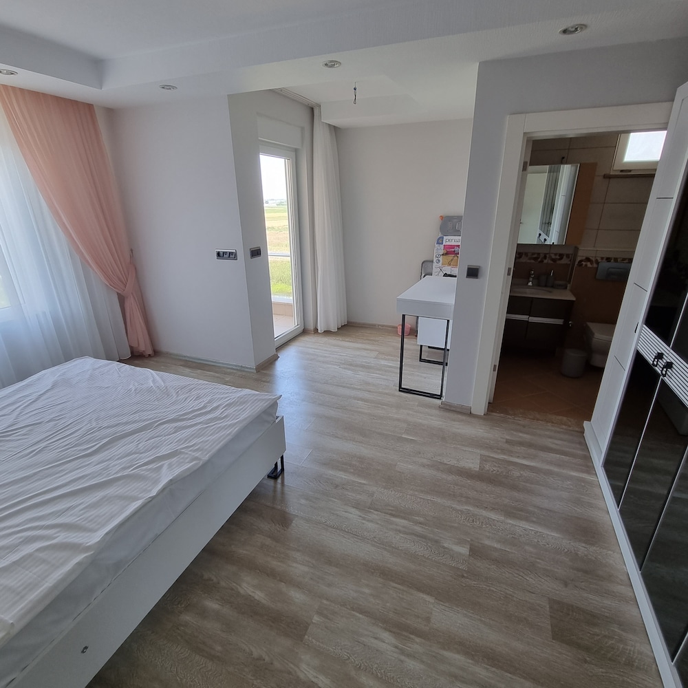 River Park Residence Lara 17/49