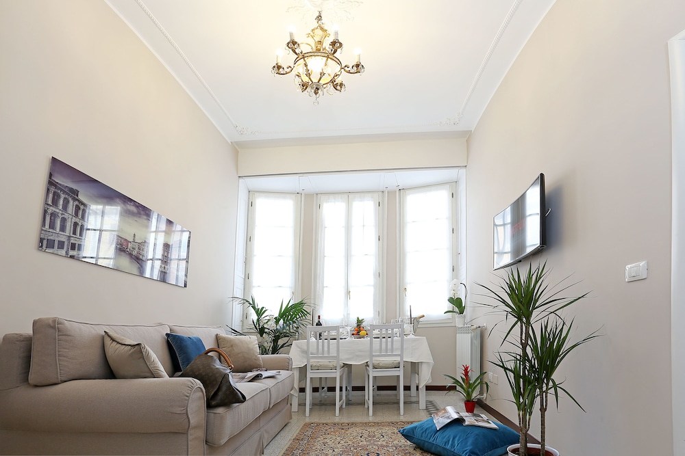 Liberty Rome Suites 46/68