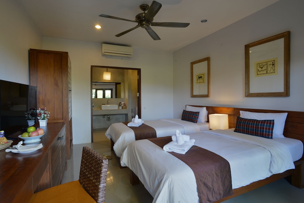 Yoma Hotel 30/69