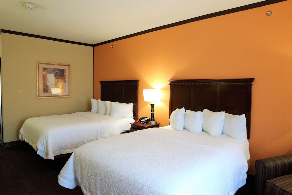 Hampton Inn Seguin 25/53