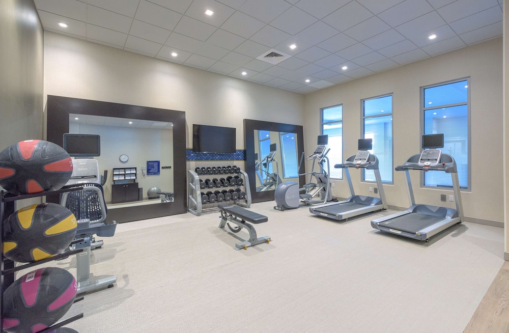 Hampton Inn And Suites Worcester Ma 30/65