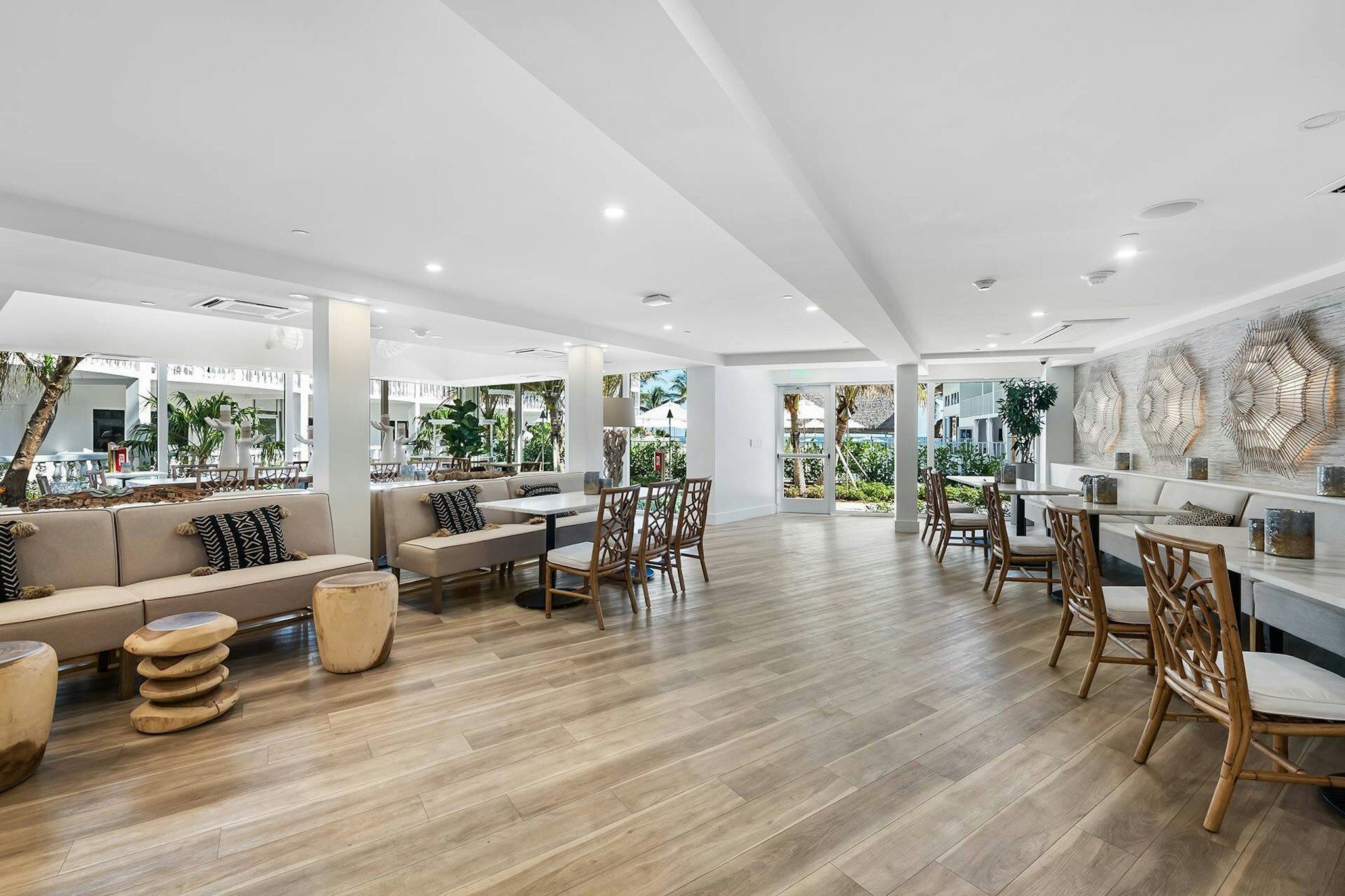 Beachcomber Oceanfront Resort Villas 45/71