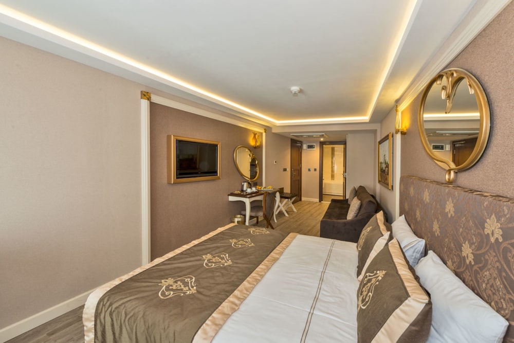 Hotel The Pera Hill 23/72