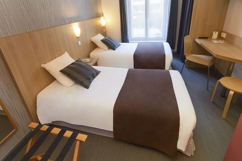 Hotel Paris Villette 23/45