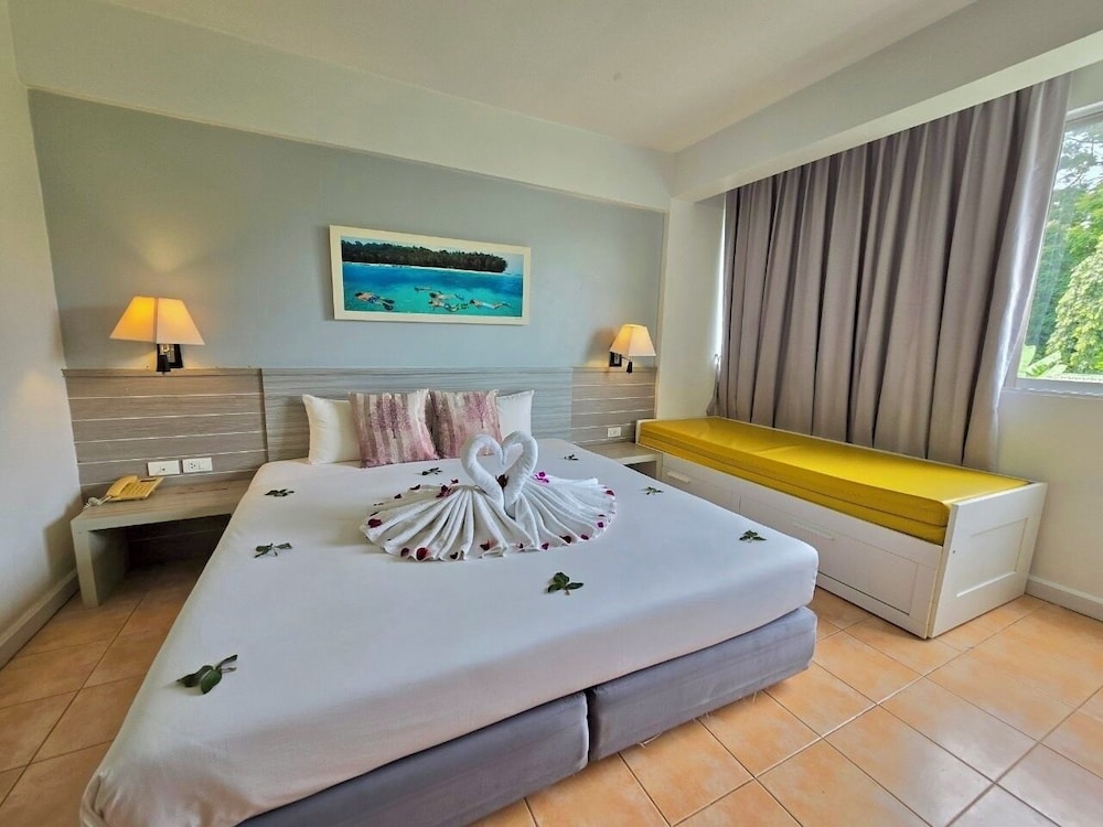 On Hotel Phuket 22/71