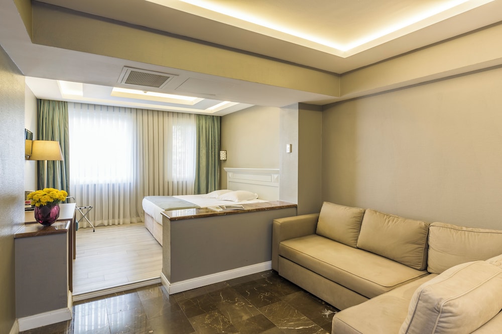 Semsan Hotel 48/66