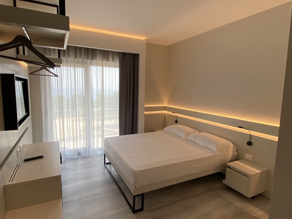 Aether Suites Tropea 10/50