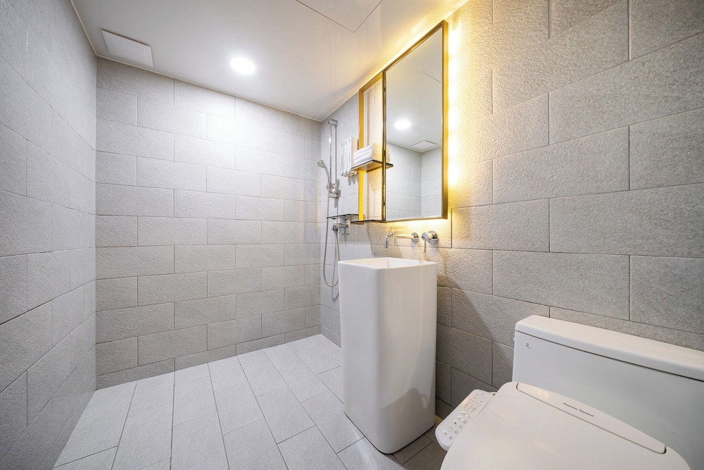 Divine Hotel Suncheon 34/37
