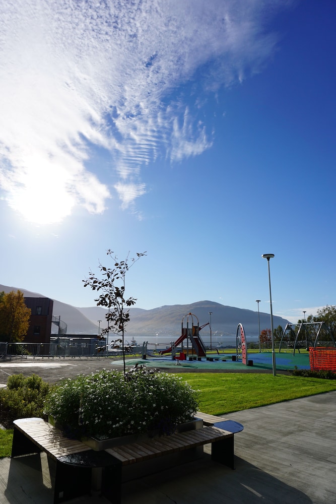 Pingvinhotellet UNN Tromso 32/36