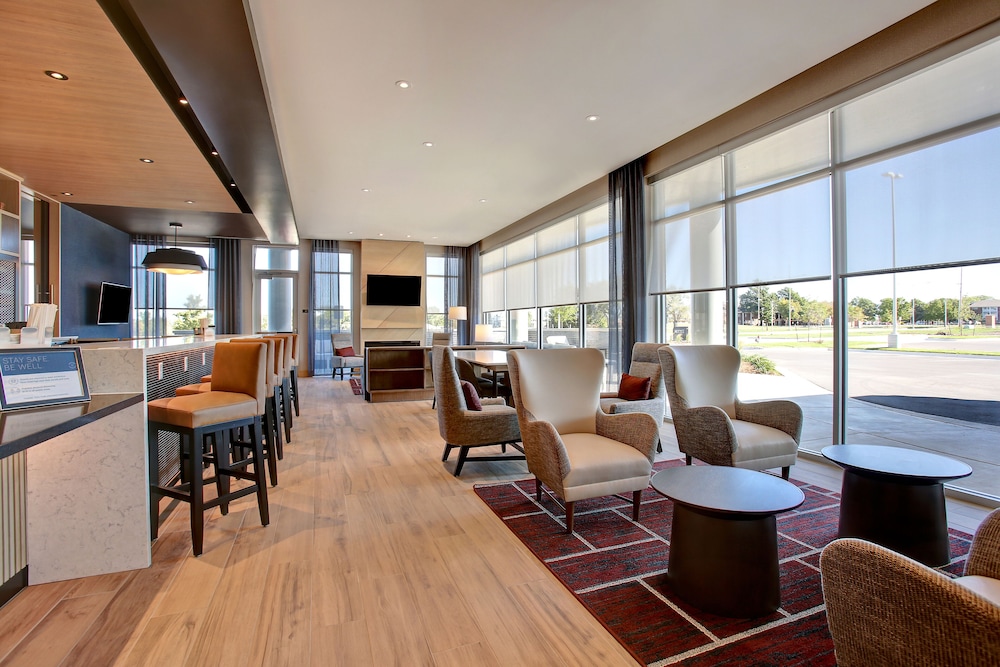 Hyatt Place at Wichita State University 32/37