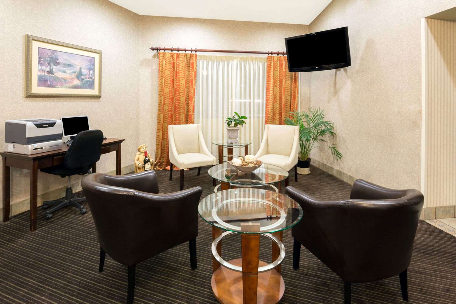 Hawthorn Suites By Wyndham Napa Valley 28/42