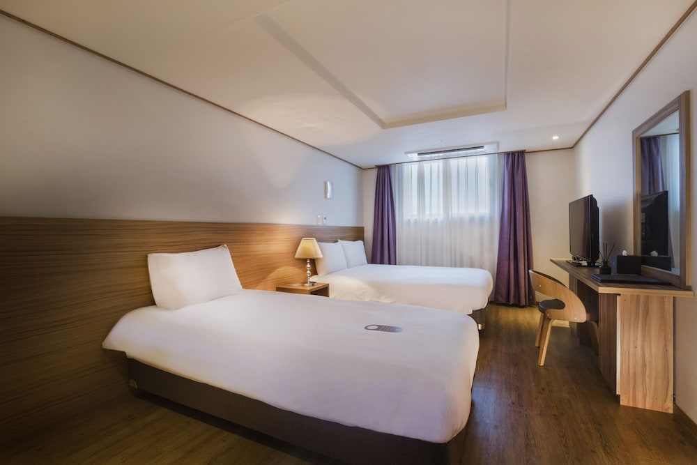 Hotel Rest Seogwipo 24/56