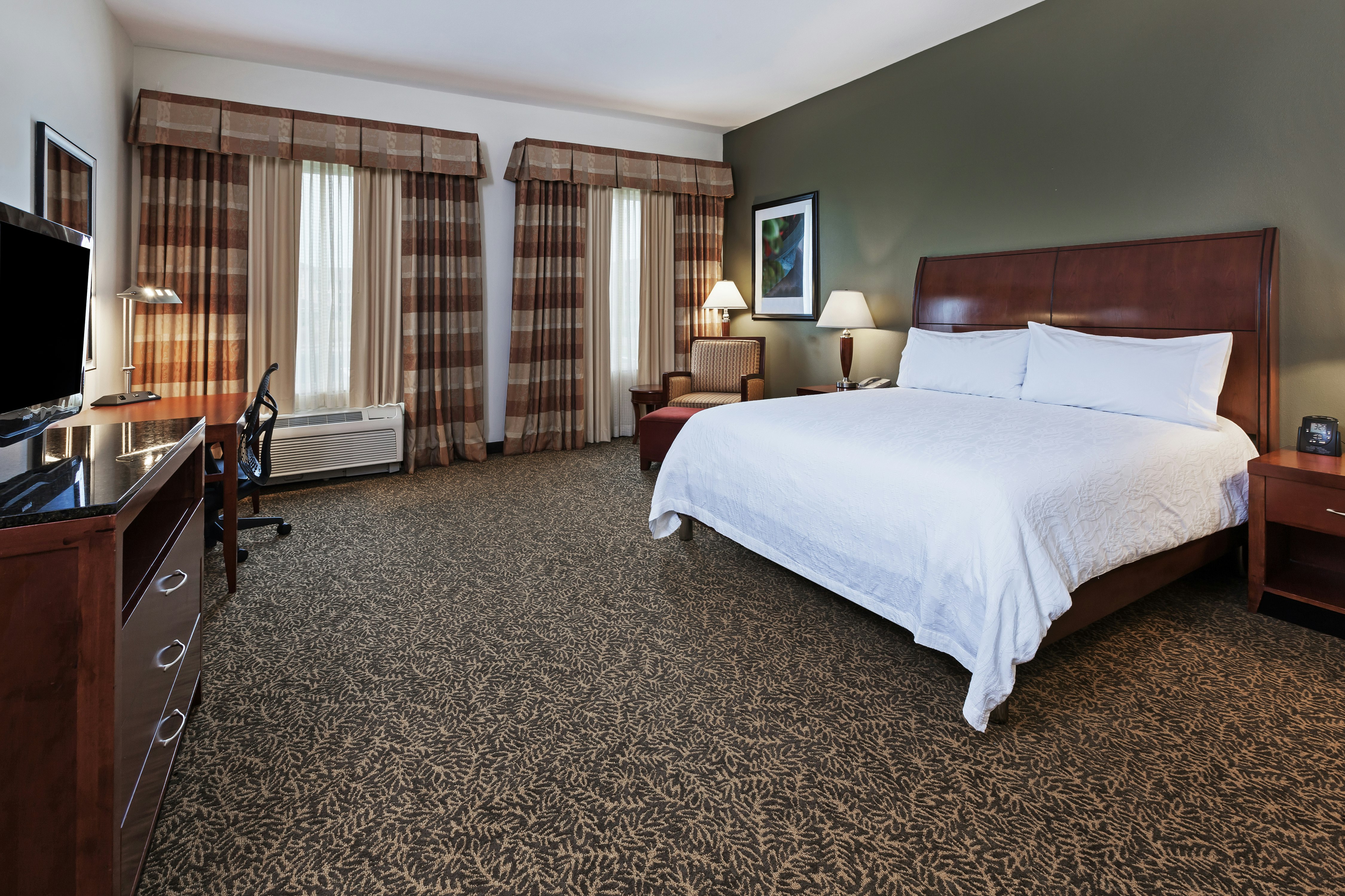 ROOM, KING BED, ACCESSIBLE