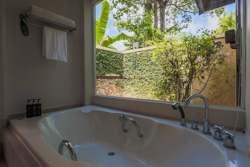 Nora Beach Resort and Spa 63/64