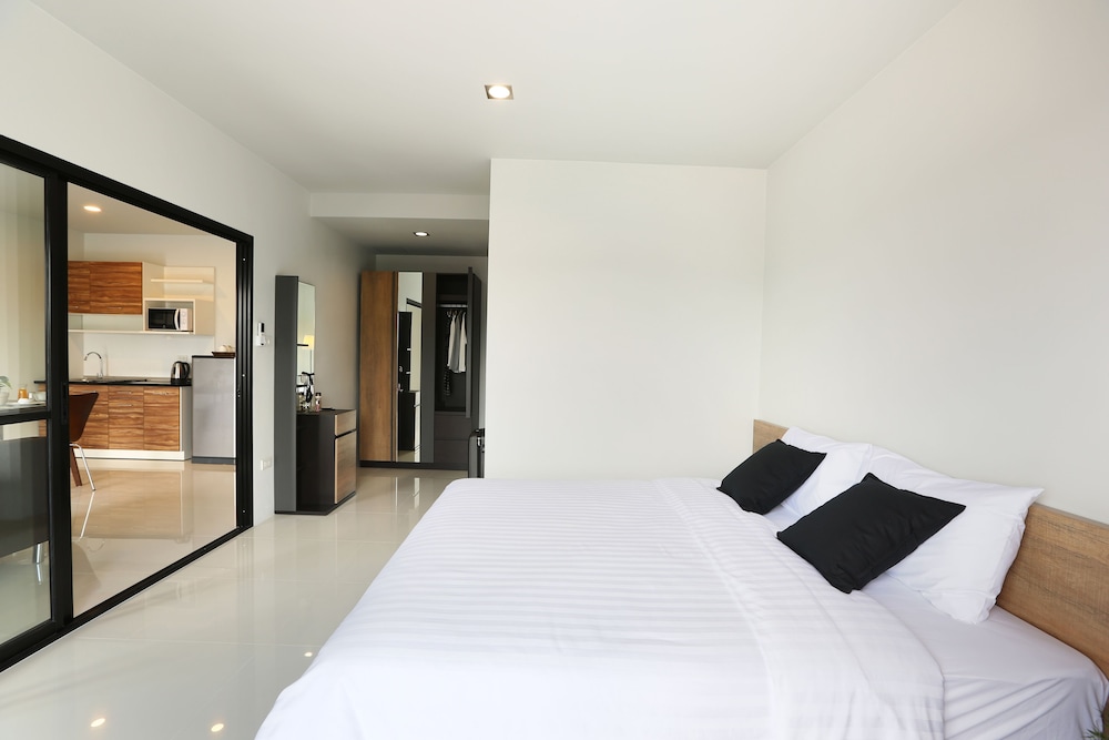 Sukh Serviced Apartment 12/37
