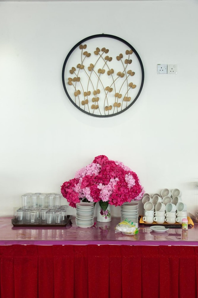 M Design Hotel At Shamelin Perkasa 18/32