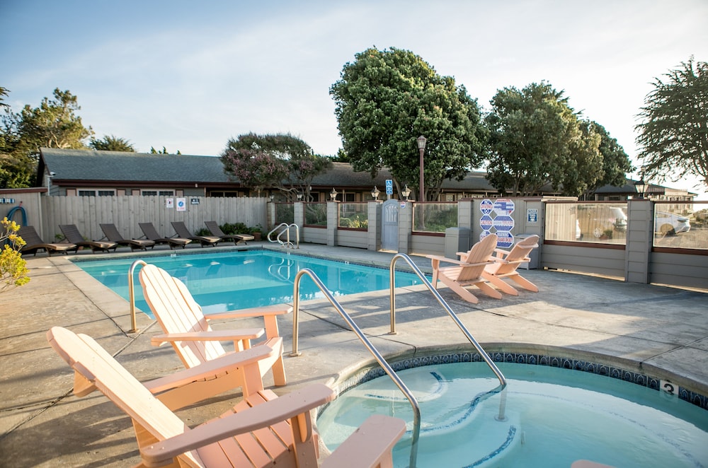 Sea Otter Inn 3/63