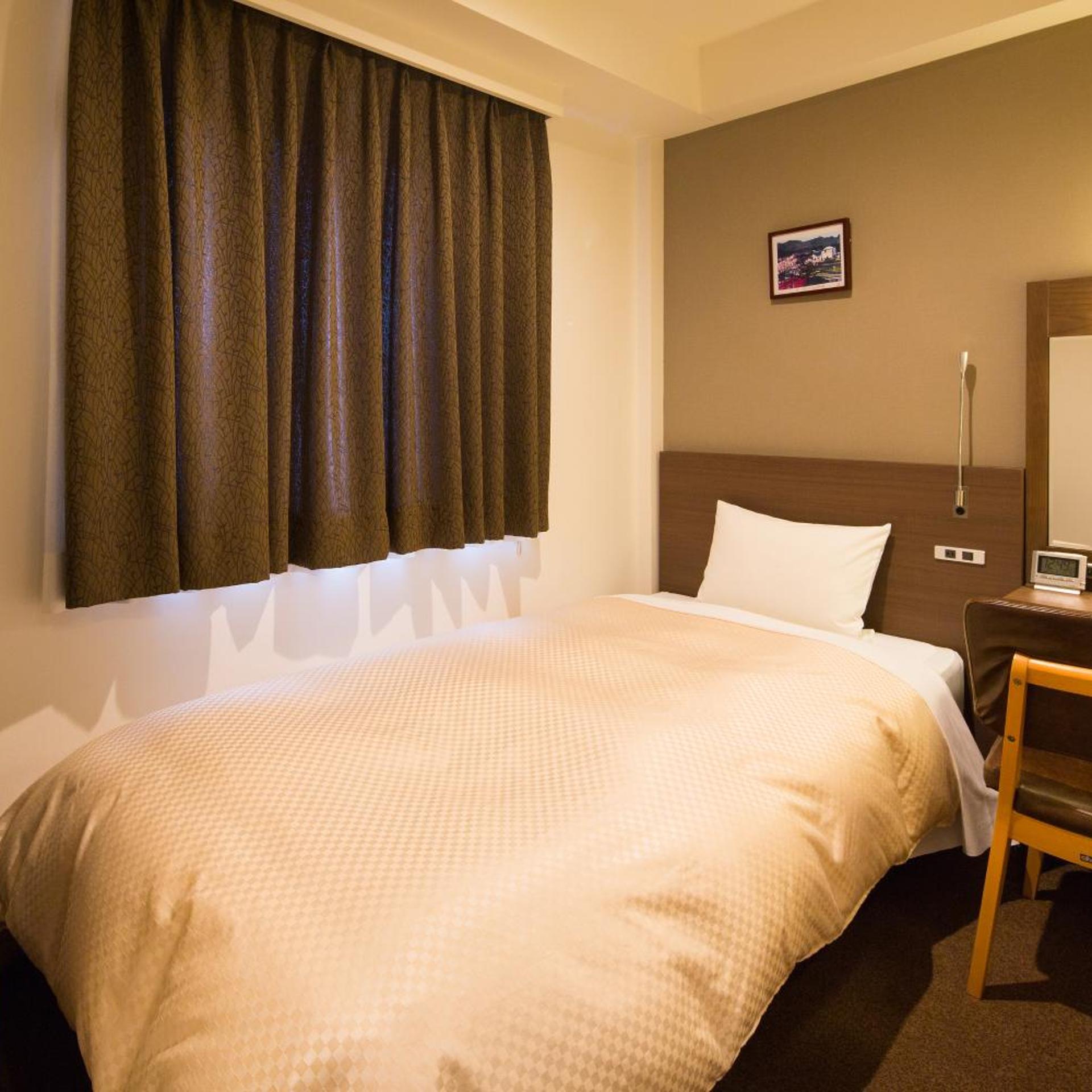 Room, Single