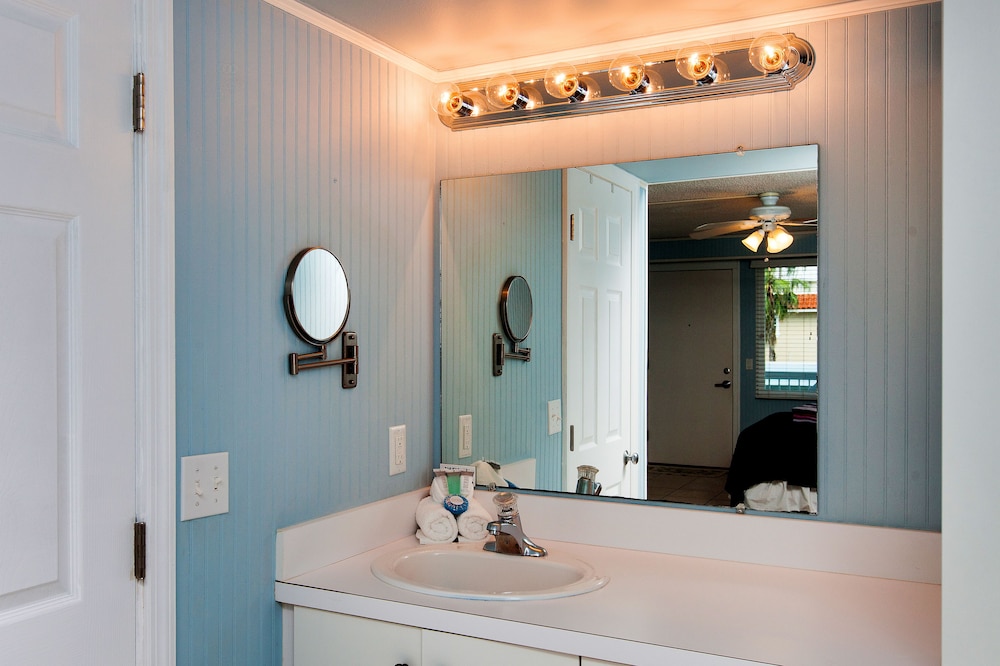 Silver Surf Gulf Beach Resort 12/34