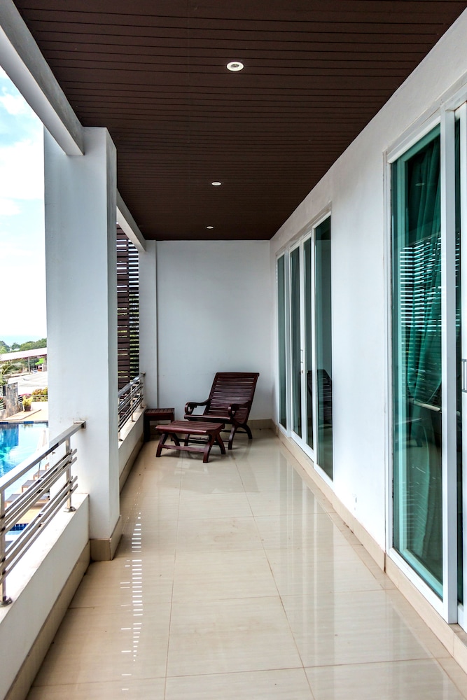 جناح عائلي بسرير كوين وسريرين منفصلين بإطلالة على البحر بغرفتي نوم، Lanta Sport Resort 8/10