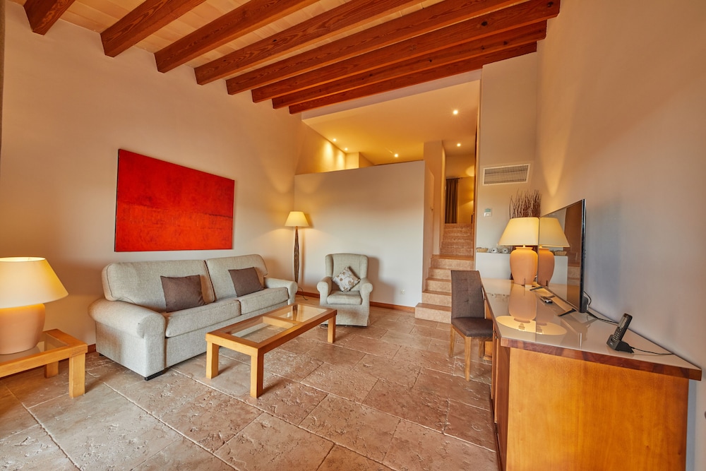 Pula Suites Boutique Resort 76/97