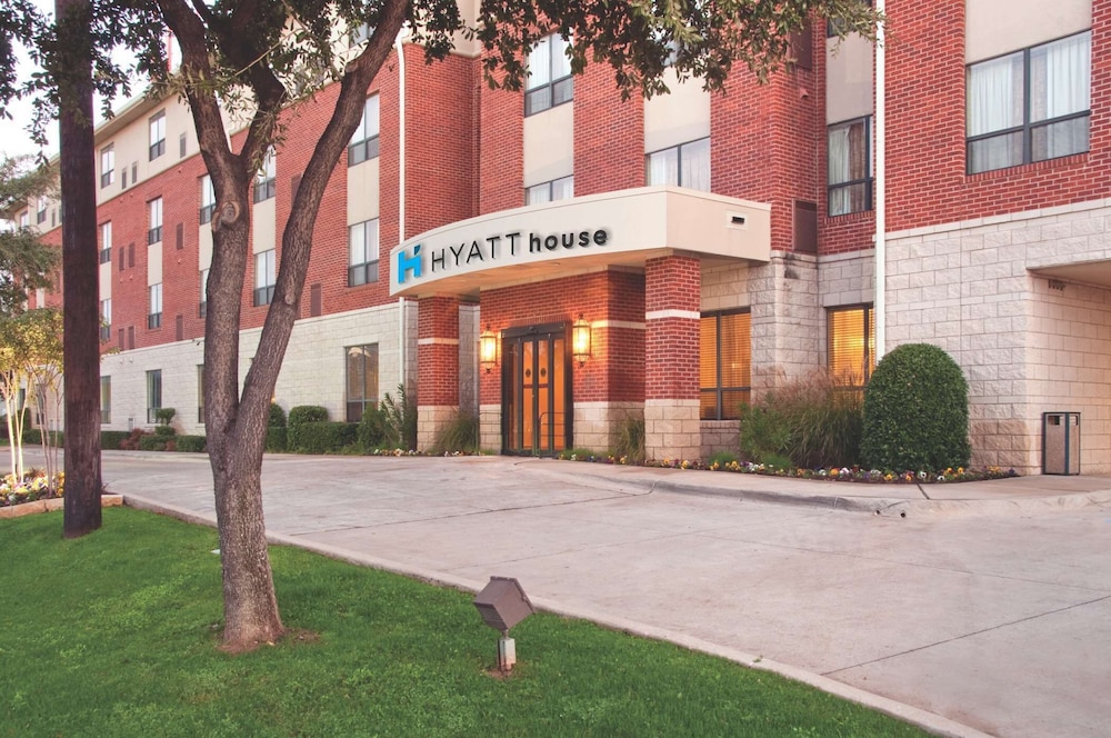 HYATT house Dallas/Uptown 66/71