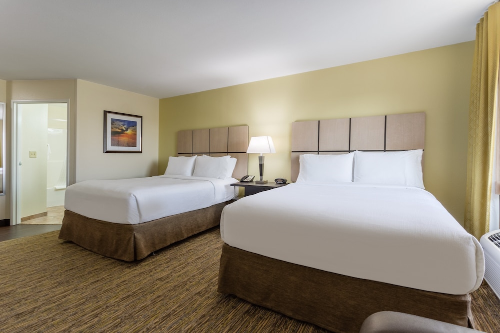 CANDLEWOOD SUITES AURORA- NAPERVILLE 18/51