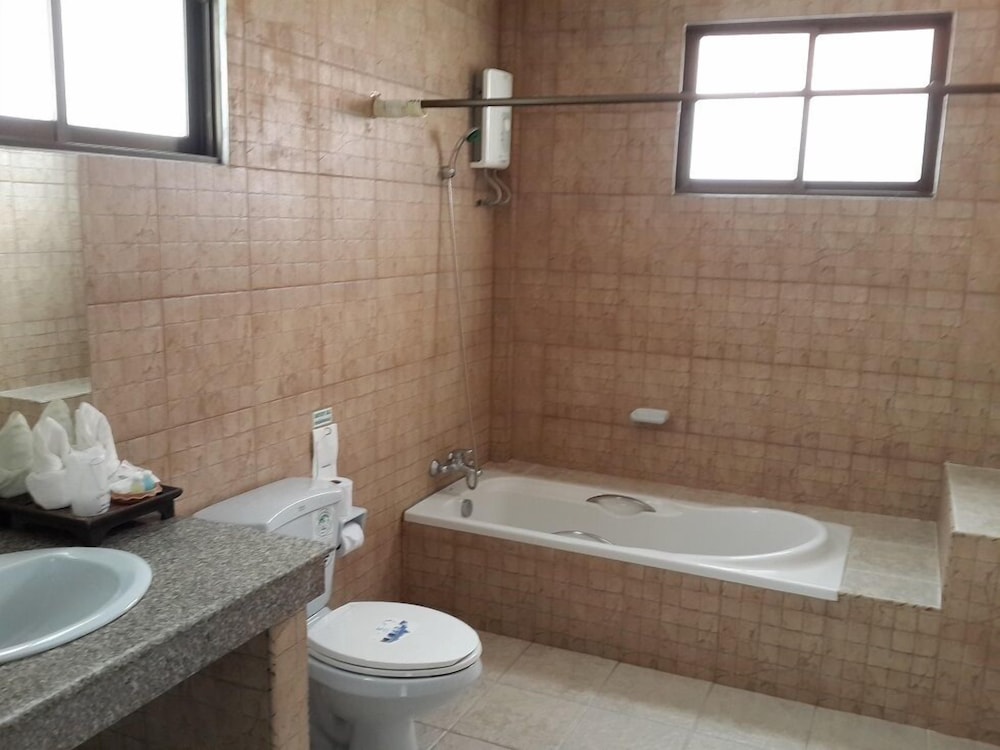 Shangrilah Bungalow 19/67