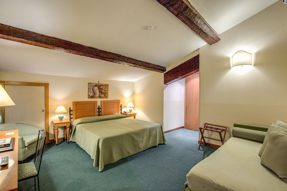 Hotel Botticelli 34/64