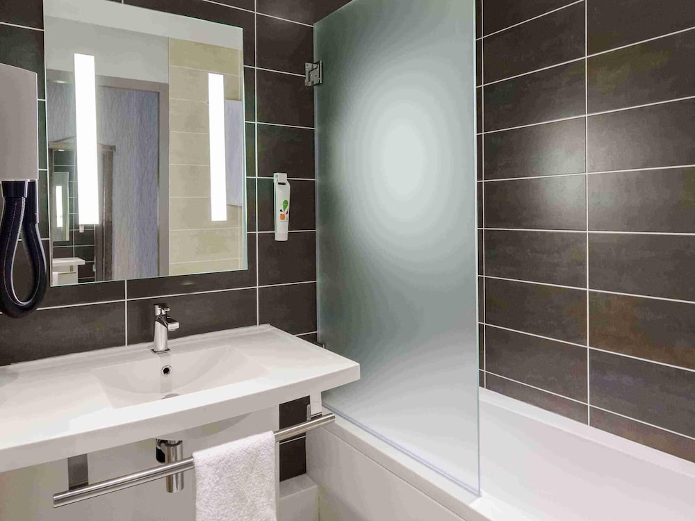 Ibis Styles Vierzon 43/44