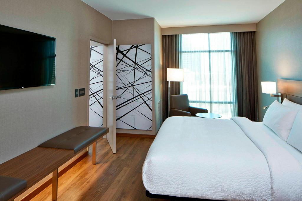 1 Bedroom, Hospitality, Suite, King Bed
