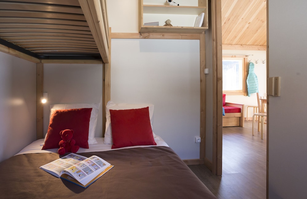 Huttopia Bourg Saint Maurice 16/48