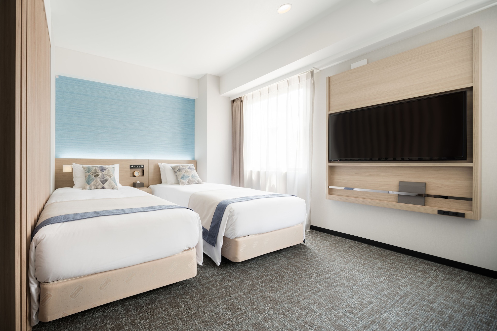ROOM, TWIN BEDS