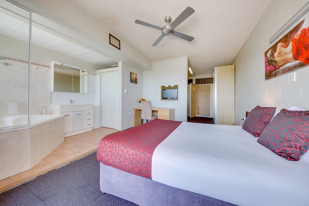 Camelot Motel 7/27