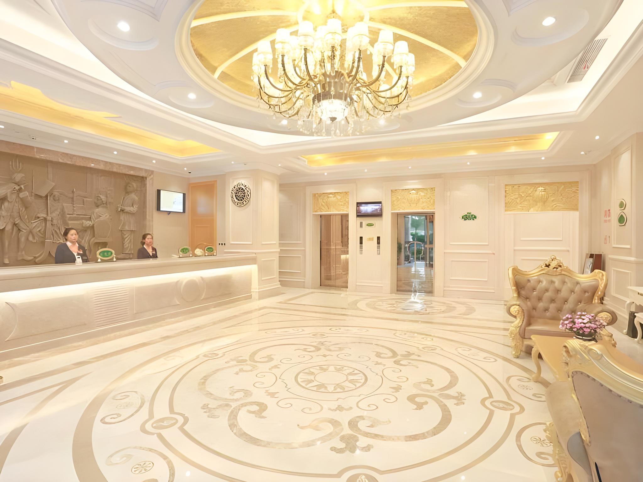 Vienna International Hotel (Nanjing Gaochun Metro Station) 4/16