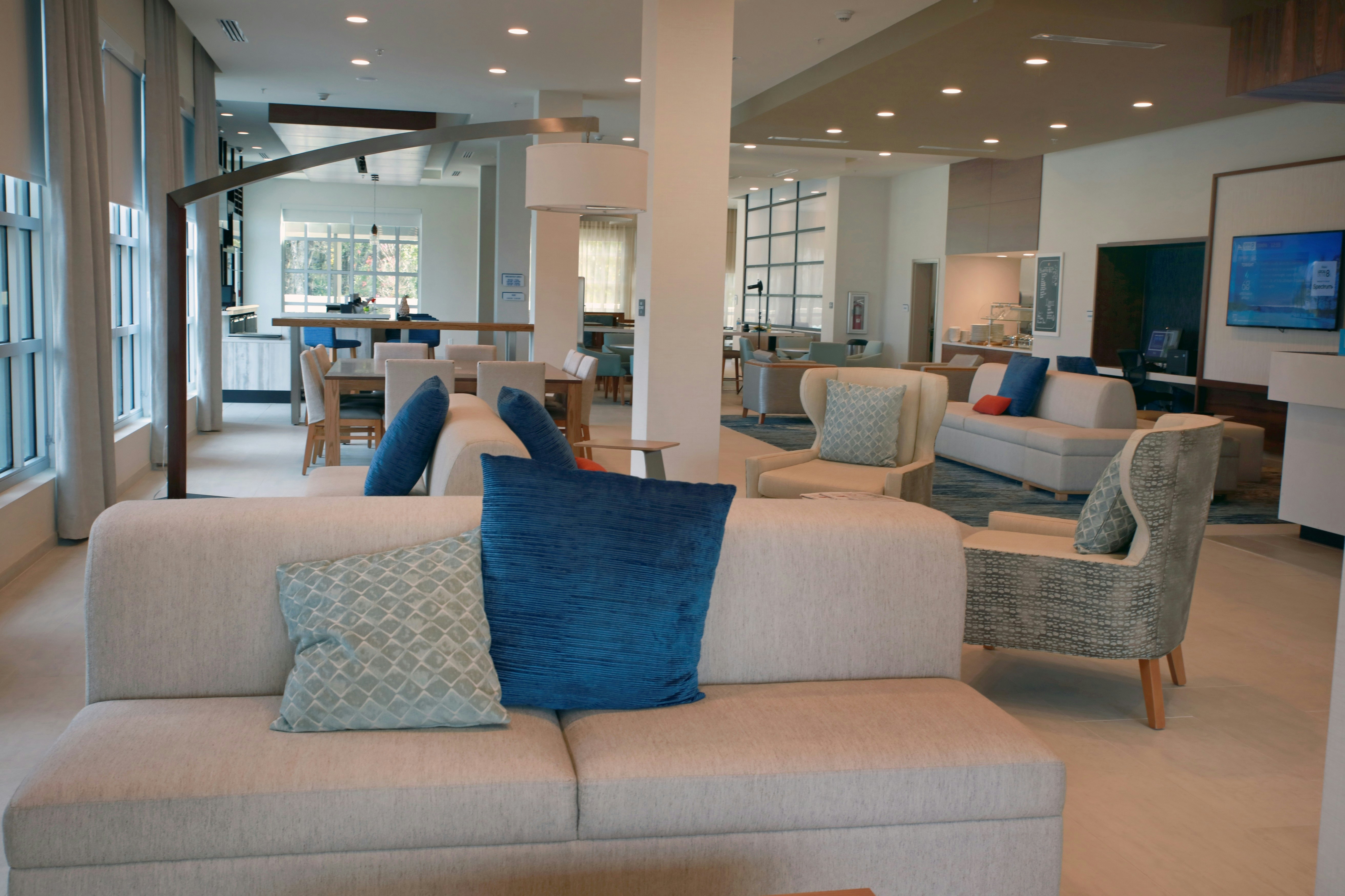 Hilton Garden Inn Tampa-Wesley Chapel 32/59