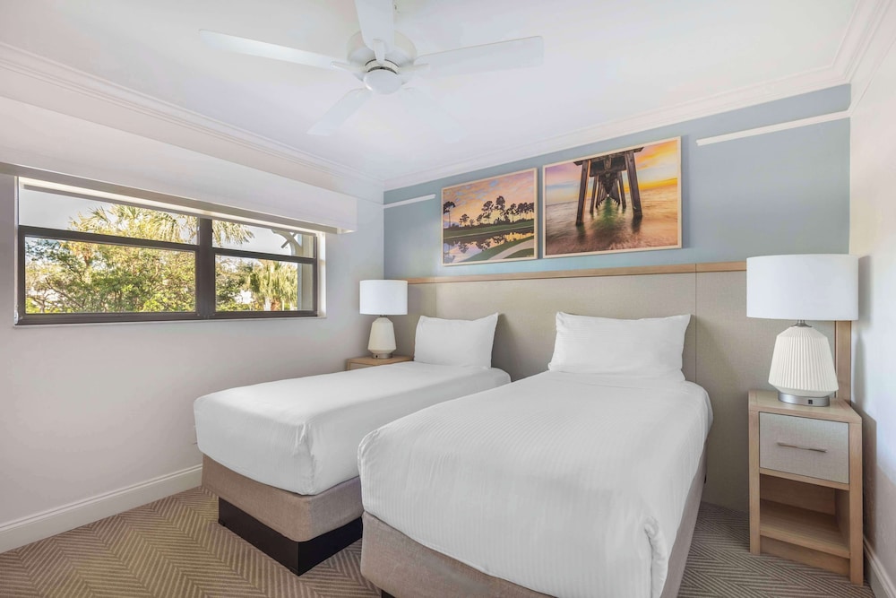 2 BEDROOMS, SUITE, TWIN BEDS, KING BED, ACCESSIBLE