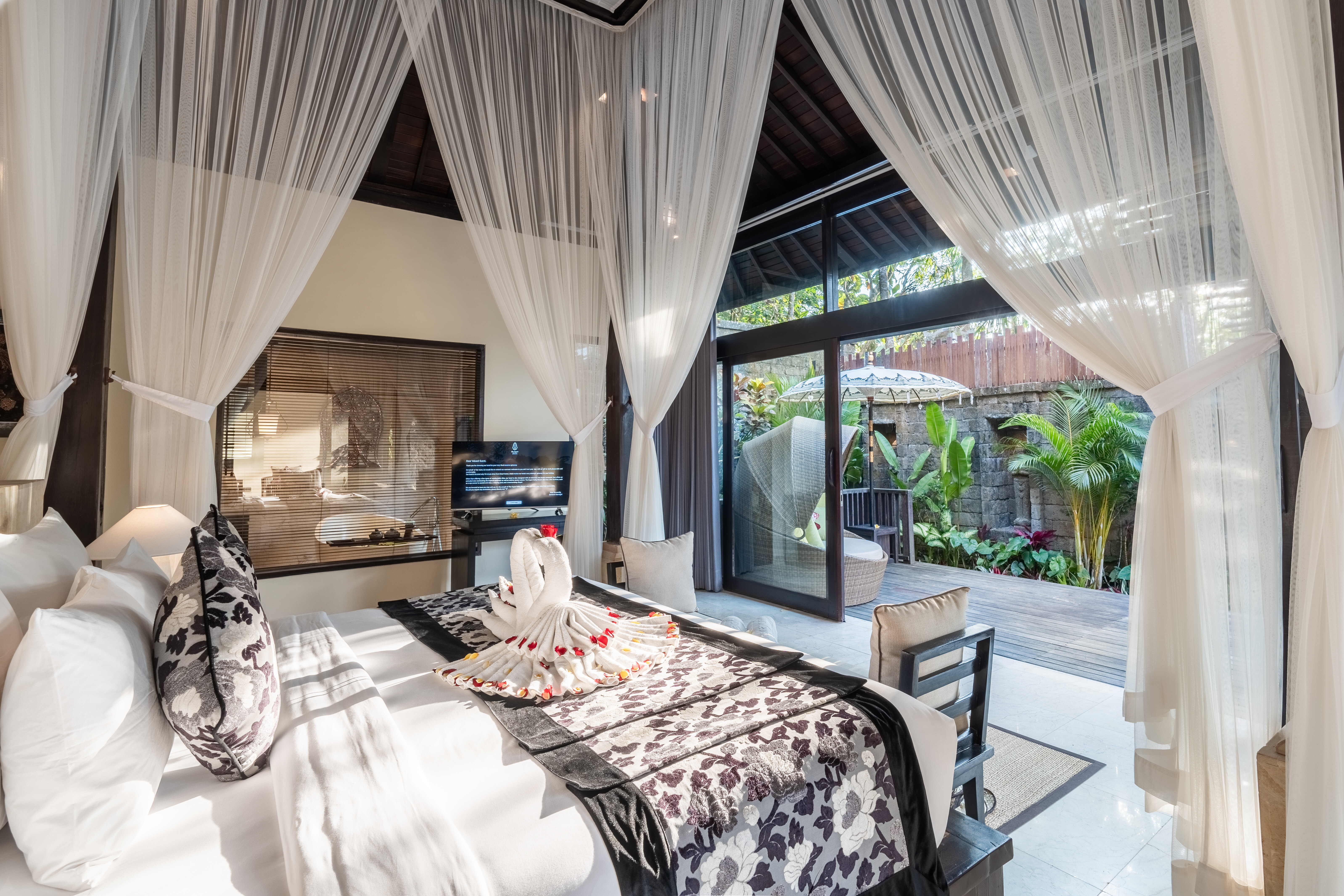 Garden Villa, Premier
