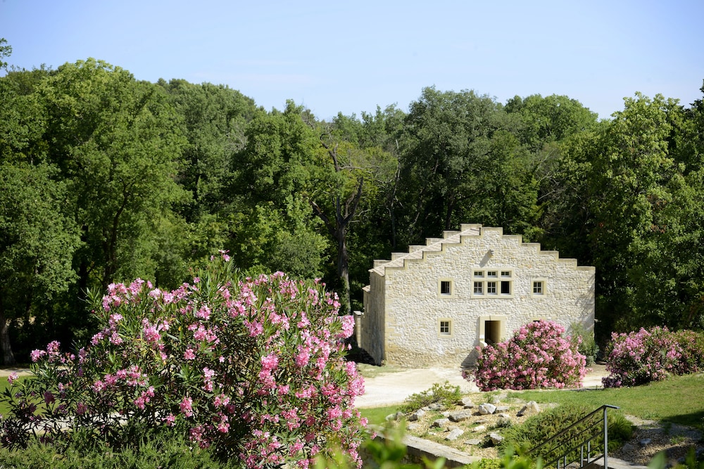 Le Chateau de Pondres 65/68