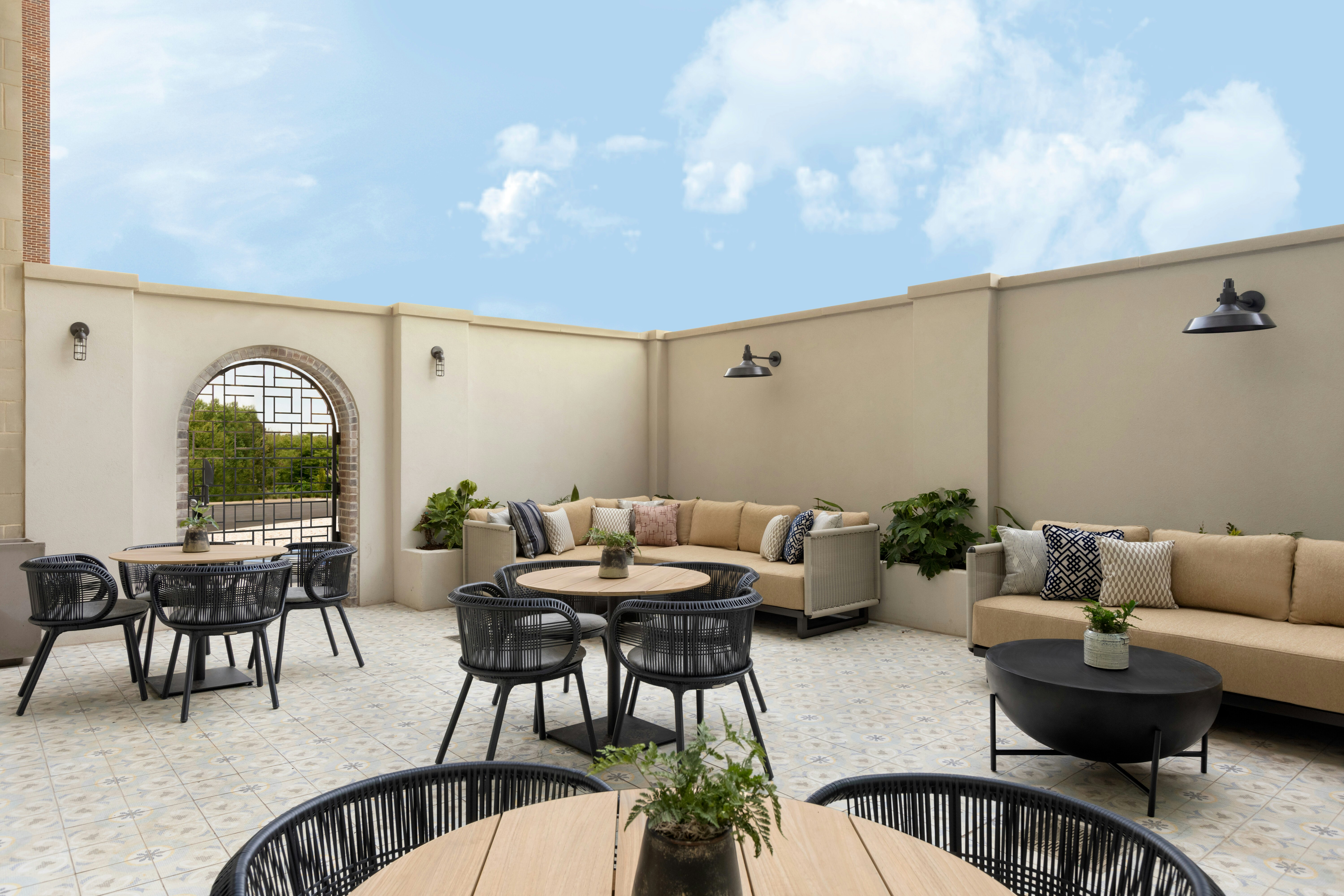 Valley Hotel Homewood Birmingham, Curio Collection by Hilton 26/50