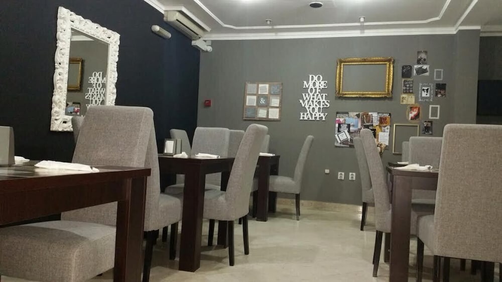 Hotel Bojatours 47/54
