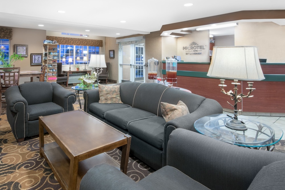 Microtel Inn Suites by Wyndham Rapid City 24/48