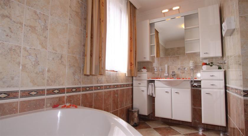 Hotel Waldhof 12/15