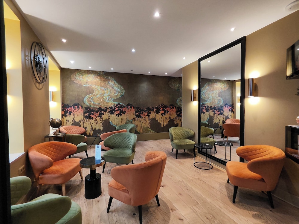 Le 55 Montparnasse Hotel 49/69
