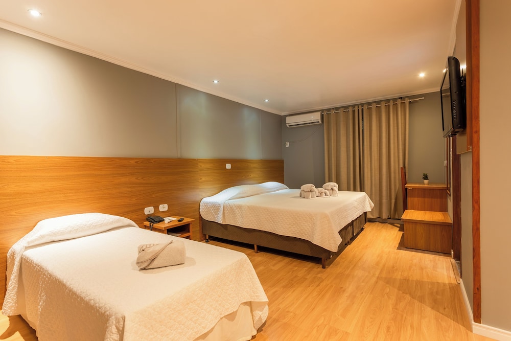 غرفة بريميوم بسرير مزدوج وسريرين منفصلين، ZAGAIA ECO RESORT 5/10